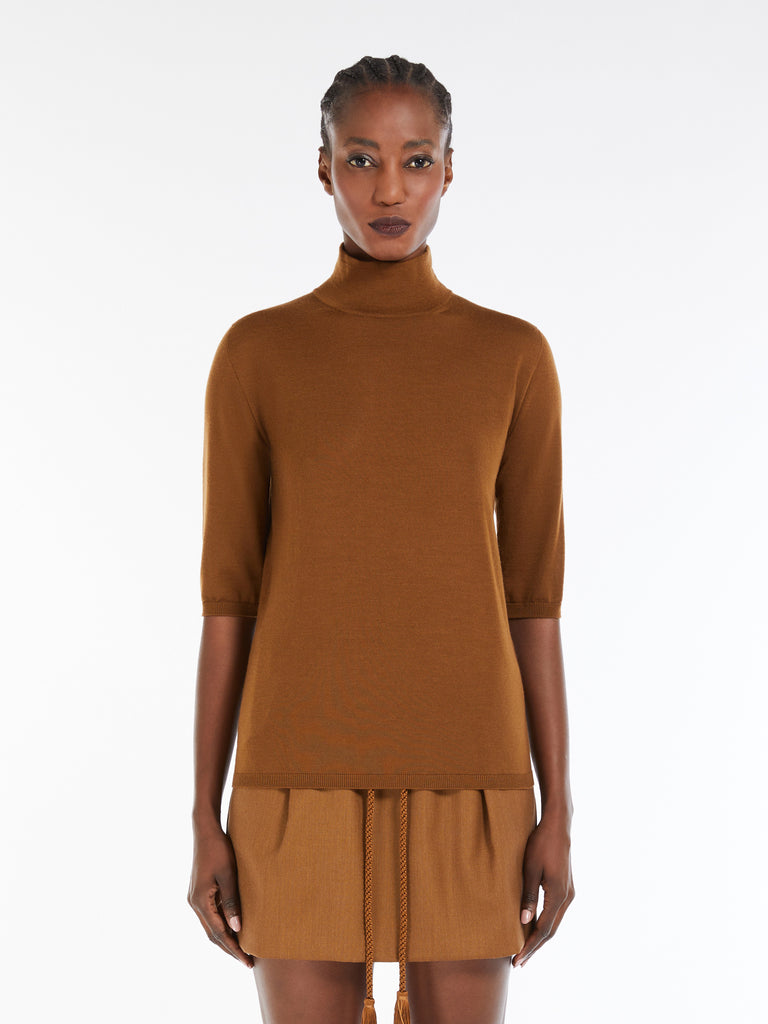 Wool knit turtleneck jumper