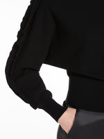 One-shoulder viscose jumper