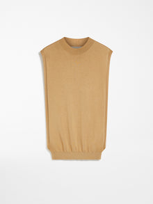 Sleeveless wool and silk sweater