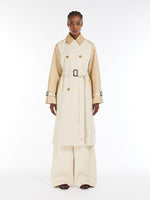 Reversible trench coat in water-repellent gabardine