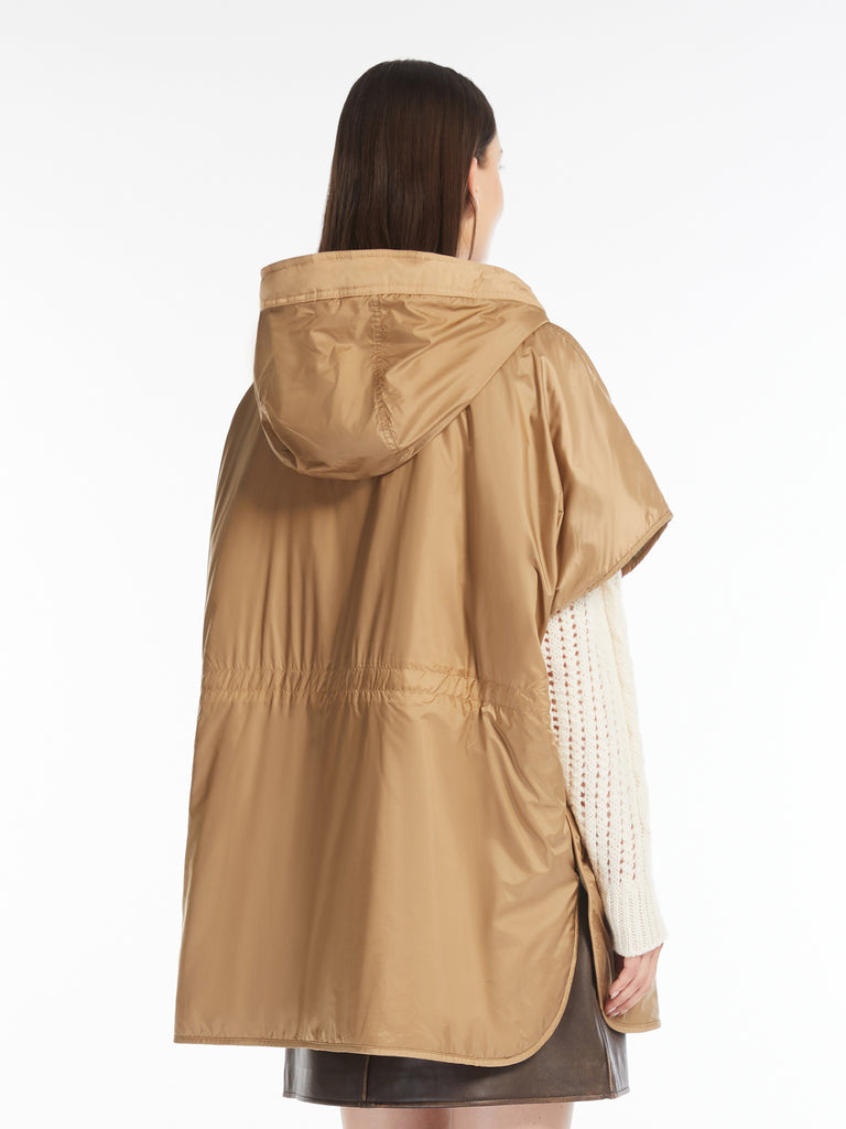 Water-repellent reversible canvas cape