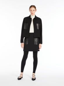 Boxy jacket in wool