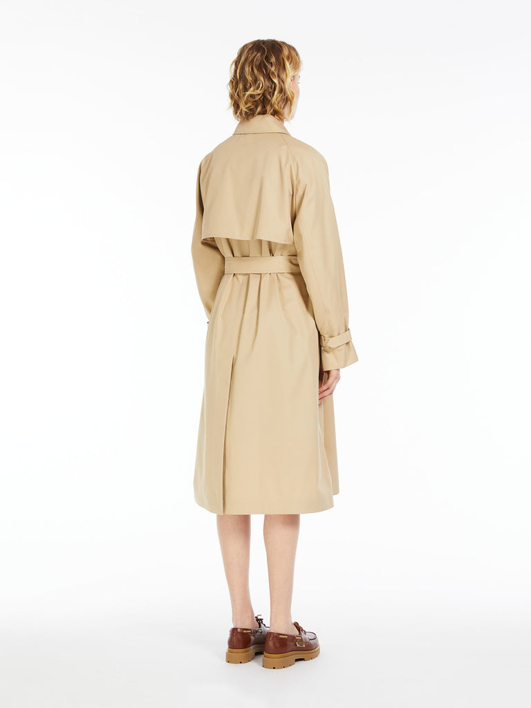 Reversible water-repellent fabric trench coat