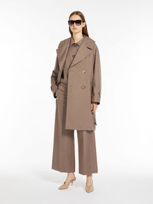 Oversized trench coat in water-resistant cotton twill